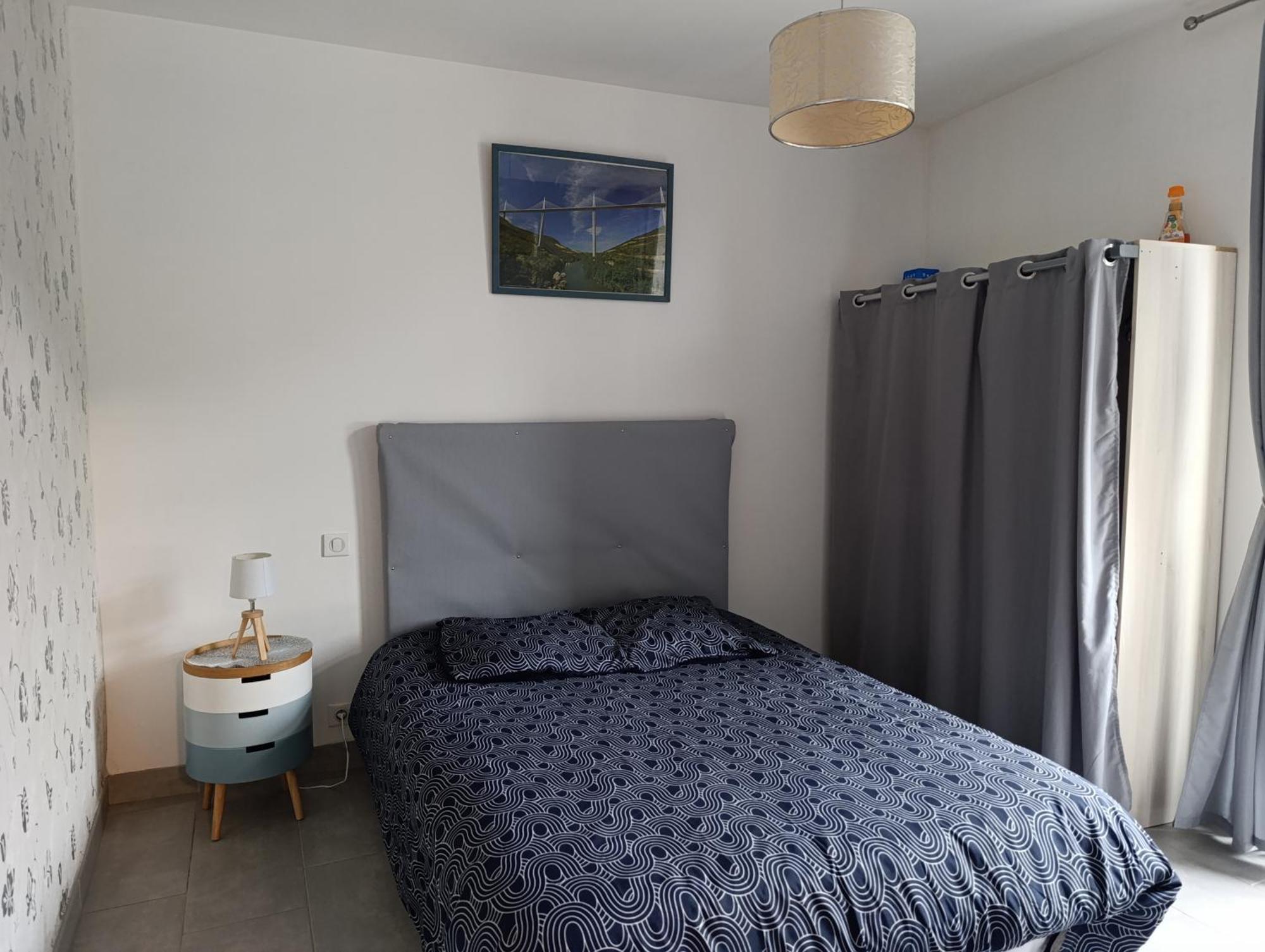 Maison Spacieuse Et Agreable Saint-Georges-de-Luzencon Экстерьер фото